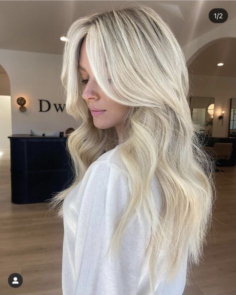 Blonde Highlights With Root Tap, Dirty Blonde Hair With Highlights, Easy Hair Dos, Warm Blonde Hair, Blonde Hair Goals, Summer Blonde Hair, Dyed Blonde Hair, Light Blonde Hair, Brunette Hair With Highlights