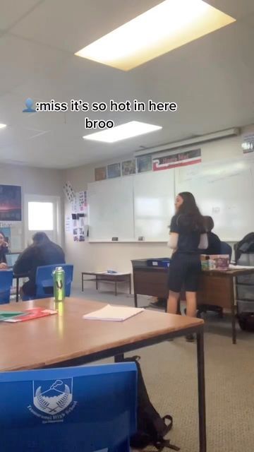 @bestofbrainjolt on Instagram: "The guy on the chair understood the assignment 😂🤣 🎥: @maia.tepu" Understood The Assignment, Funny Meems, Funny Vidos, New Funny Videos, The Chair, Funny Dude, Extremely Funny Jokes, Real Funny Jokes, Really Funny Joke