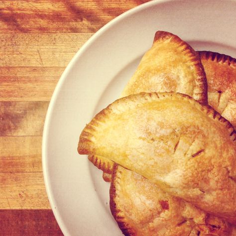 Mango hand pies Mango Hand Pies, Desert Bars, Hand Pie Recipes, Fried Pies, Dessert Items, Delish Desserts, Islamic Center, Hand Pie, Savory Pies