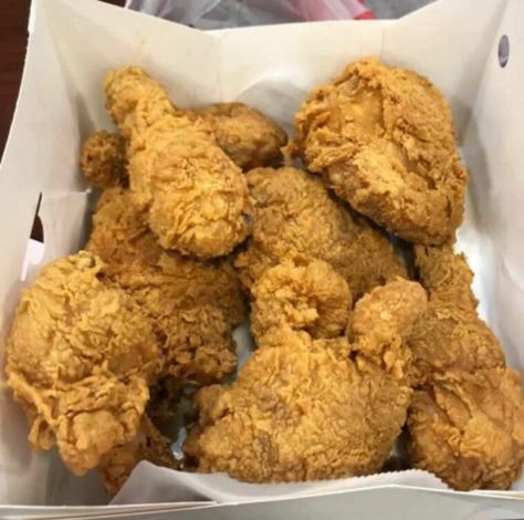 Church’s Fried Chicken Church's Fried Chicken Recipe, Churches Chicken Recipe, Chicken And Biscuits, Biscuit Mix, Food Babe, Fried Chicken Recipes, Self Rising Flour, Italian Dressing, Whole Chicken