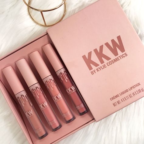 Kylie Lipstick, Kylie Makeup, Liquid Lipstick Set, Kkw Beauty, Batons Matte, Kylie Cosmetic, Hydrating Lip Gloss, Gloss Labial, Lipstick Collection