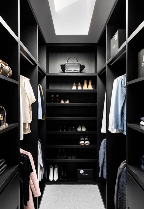 16 divine wardrobes tailored to suit any home | Homes To Love Bungalow Renovation, Walk In Robe, Wardrobe Planning, Walk In Wardrobe, Dressing Room Design, Master Closet, Wardrobe Design, Closet Bedroom, Local Design