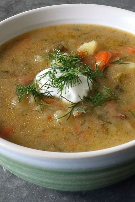 What makes this Polish potato soup extraordinary is the addition of chopped dill pickle, pickle juice, and plenty of fresh dill. These ingredients, plus tangy sour cream, create a delicious, complex, comforting potato soup. Clear Broth Potato Soup, Brisket Potato Soup, Potato Soup Broth Based, Smoked Brisket Potato Soup, Polish Potato Soup, Polish Soup, Polish Recipe, Polish Foods, Best Potato Soup