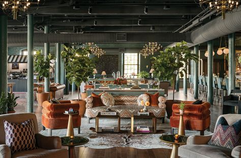 The Lincoln Hotel brings a bold, moody palette — and playfully doctored art — to a 19th-century textile mill. Chiltern Firehouse London, Velvet Banquette, Biddeford Maine, Chiltern Firehouse, Copper Bar, French Restaurants, Restaurant New York, Travel Checklist, Conde Nast Traveler