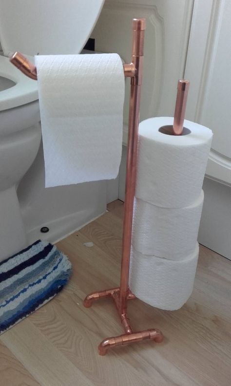 Toilet Roll Holder And Storage, Copper Diy Projects, Copper Floor, House Bathroom Designs, Toilet Roll Dispenser, Copper Furniture, Pipes And Fittings, Pvc Pipe Projects, Copper Crafts