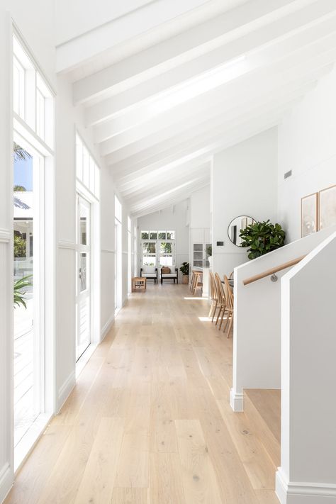 The Breeze House: A Modern Queenslander With Classic Interiors | ABI Interiors Modern Queenslander, Coastal Home Exterior, Beach House Flooring, Abi Interiors, Coastal Flooring, Raked Ceiling, Modern Coastal Home, Modern Hampton, Houses Interior