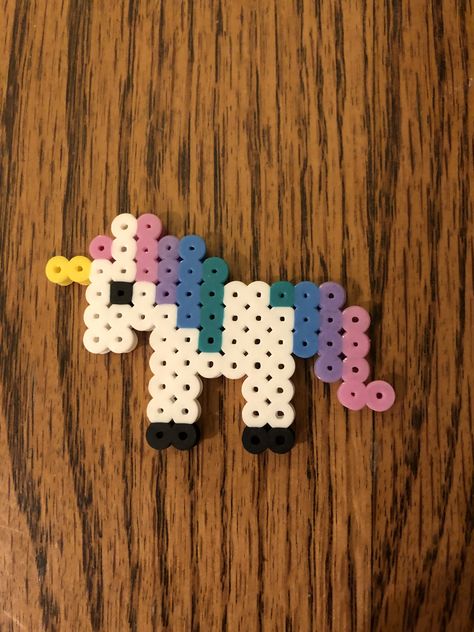 Iron Beads Ideas, Bead Unicorn, Perler Bead Ideas, Beads Perler, Perler Projects, Pony Bead Crafts, Pearl Beads Pattern, Beads Design, Hama Beads Design