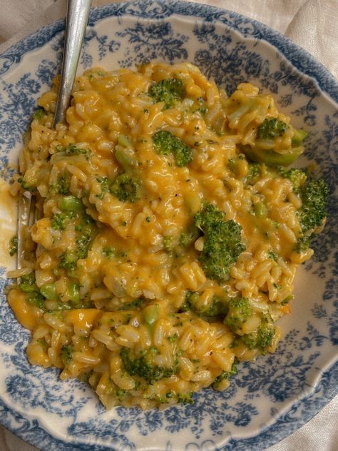 Vegan Cheesy Broccoli Rice Vegan Cheesy Broccoli Rice, Vegan Broccoli Cheese Rice, Vegan Cheesy Rice, Vegan Cheesy Broccoli, Gluten Free Cheese Sauce, Cheesy Broccoli Rice, Plant Based Meals, Vegan Broccoli, Cheesy Rice