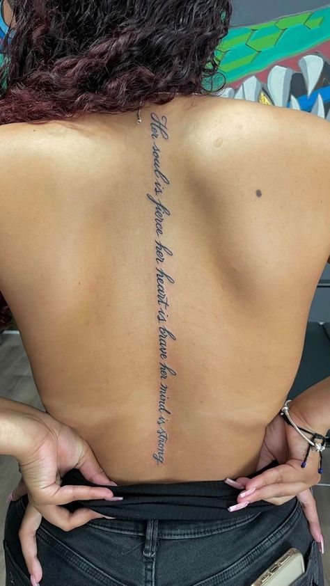 Spine Tattoo Ideas, Writing Tattoos, Chest Tattoos For Women, Spine Tattoos For Women, Tattoos Geometric, Tattoos For Black Skin, Pretty Tattoos For Women, Dope Tattoos For Women, Thigh Tattoos Women