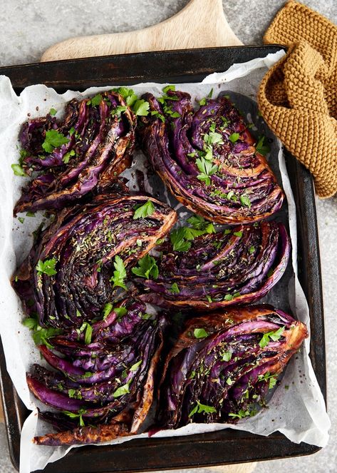 Roasted Red Cabbage, Red Cabbage Recipes, Pork Shoulder Roast, Beetroot Salad, Roast Pumpkin, Cabbage Recipes, Red Cabbage, Vegetable Sides, Veggie Sides