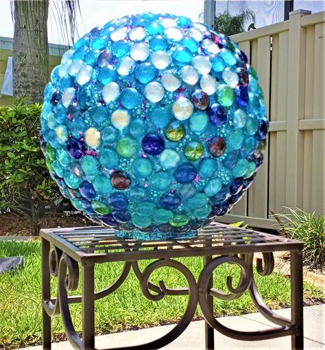 Fun & Beautiful DIY Gazing Ball | Hometalk Diy Gazing Ball, Home Hacks Diy, Diy Outdoor Candles, Candle Holder Makeover, Patriotic Garland, Homemade Fabric Softener, Gazing Balls, Garden Globes, Homemade Laundry Detergent