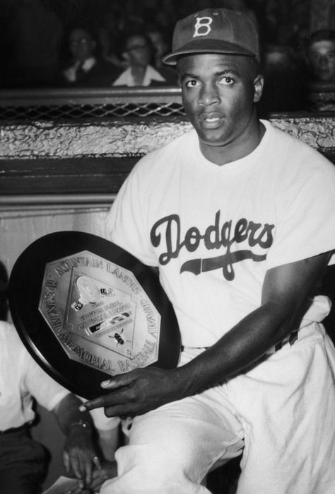 Jackie Robinson - NL MVP award Don Newcombe, Jack Robinson, Ny Baseball, Jackie Robinson, Dodgers Baseball, National League, Sports Photos, Baseball Players, Los Angeles Dodgers