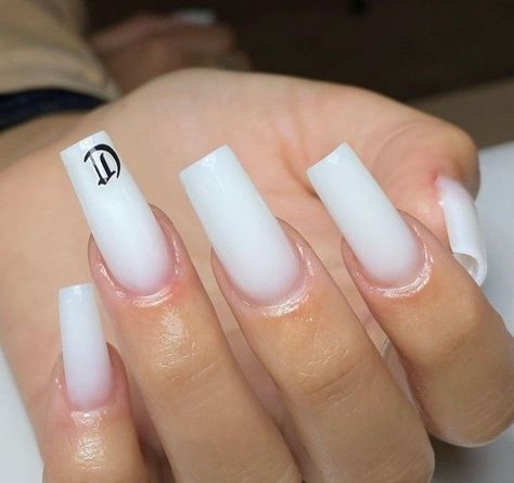 Nails Nail Ideas With Initial White, Cute Nail Ideas With Boyfriend Initials, Nails With Initial M On Them, Nail Designs With The Letter J, Baddie Nails Instagram Medium, Square Acrylic Nails With Initial, M Initial Nails, E Initial Nails, Nails With M Initial