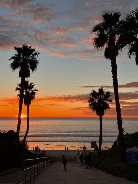 Beach Pictures Sunset, San Diego Apartments, Cali Summer, California Wallpaper, Sunset California, Mexico Pictures, California Aesthetic, Beautiful Beach Pictures, Venice California