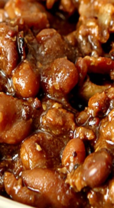 Baked Bean Casserole Recipes, Beef And Bean Casserole, Hamburger Bean Casserole, Baked Beans Recipe With Ground Beef, Hamburger And Beans Recipes, Cowboy Baked Beans With Hamburger, Baked Beans With Hamburger Meat, Beans With Hamburger Meat, Bean And Hamburger Casserole