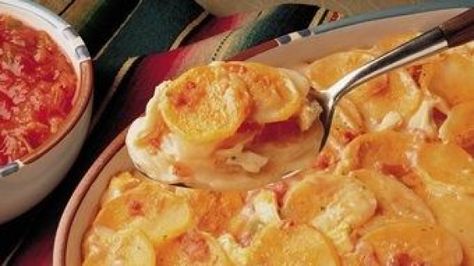 Betty Crocker Scalloped Potatoes, Chicken Fiesta, Potatoes And Chicken, Fiesta Recipes, Creamy Scalloped Potatoes, Main Entrees, Betty Crocker Recipes, Potato Dinner, Scalloped Potato Recipes