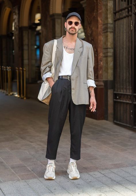 Oversized Blazer Outfit Street Style Men, Blazer Street Style Men, Vintage Blazer Outfit Men, Men’s Blazer Outfits, Men Blazer Outfit Casual, Mens Blazer Outfit, Casual Blazer Outfits Men, Formal Outfit Men, Men Blazer Outfit