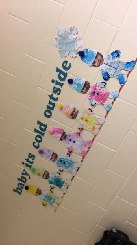 Snow Skiing Pictures, Baby Its Cold Outside Bulletin Board, Infant Winter Bulletin Board Ideas, Infant Room Daycare Activities, Infant Winter Activities, December Infant Crafts, Winter Preschool Door Ideas, Winter Infant Art, Infant Winter Crafts