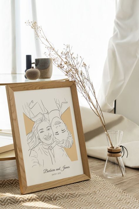 I am painting digital couple portraits. Click to get your couple portrait gift ! Sketch Frame Ideas, Digital Art Gift Ideas, Portrait Gifts, Dog Portraits Art, Downloadable Prints, Frame Photo, Couple Portrait, Etsy Printable Art, Home Decorating Ideas