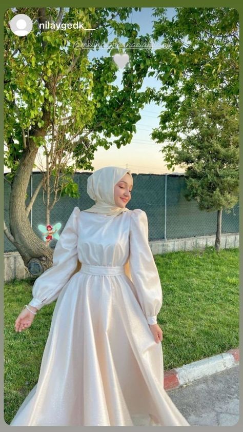 Satin Dress Hijab, Satin Dress Outfit, Hijabi Dresses, Farewell Dresses, Elegant Silk Dresses, Muslimah Wedding Dress, Simple White Dress, Estilo Hijab, Soiree Dresses