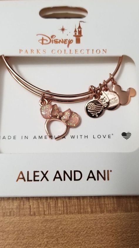 Disney Necklace, Pandora Jewelry Charms, Magical Jewelry, Alex And Ani Bracelets, Minnie Mouse Ears, Disney Jewelry, Disney Accessories, Pandora Bracelets, Girly Jewelry