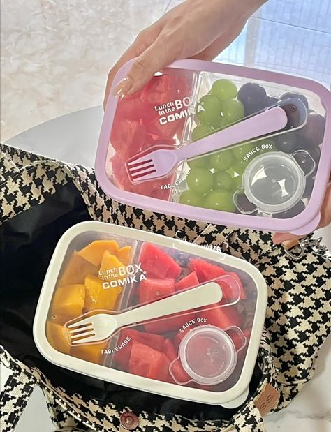 Bekal Aesthetic, Bento Box Lunch Aesthetic, Lunch Box Aesthetic, Julia Wolf, Resep Smoothie, Fruit Lunch, Healthy School Lunches, Healthy Food Dishes, Makanan Diet