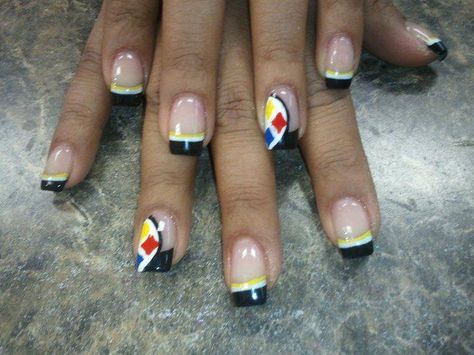 Pittsburgh Steelers nail art. (Found on "Attention Pittsburgh Steelers Fans" Facebook page.) Steelers Nails Ideas, Pittsburgh Steelers Nail Designs, Pittsburgh Steelers Nails, Steelers Nails Designs, Steeler Nails, Steelers Wedding, Steelers Nails, Sports Nail Art, Super Bowl Nails