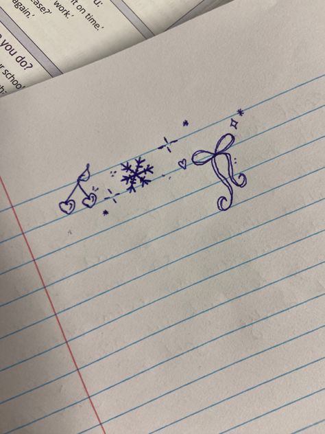 Doodle In Class Ideas, Doodles For Class Notes, Pretty Doodles Aesthetic, Cute Note Drawings, Class Doodles Ideas, Coquette Doodles Aesthetic, Doodles In Class Ideas, Lana Del Rey Doodles, Winter Aesthetic Drawing