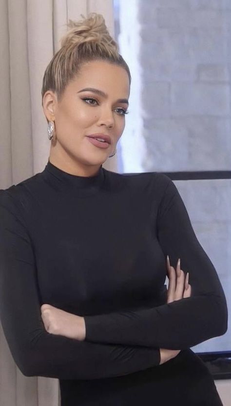 Khloe Kardashian Makeup, Kardashian Nails, Khloe Kardashian Outfits, Khloe Kardashian Hair, Khloe Kardashian Style, Kardashian Makeup, Khloe Kardashian Photos, Khloe K, Kloe Kardashian