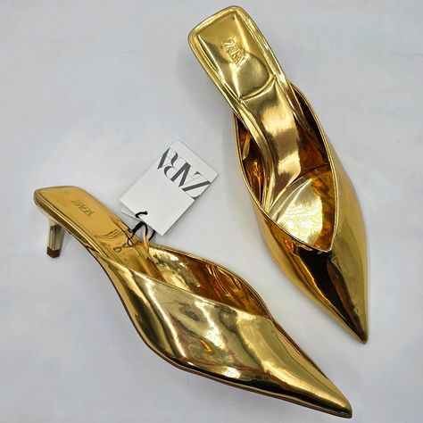 Zara Kitten Heel Slides / Mules Gold Metallic Uppers V-Shaped Vamp Compliments Pointed Toe 2”H, Gold, Squared Kitten Heel Size Per Zara Tag: Eu 38 / Us 7.5 Padded Foot Bed = Airfit Extra Comfort Technical Insole Foam For Comfort, Durability, Breathability, Antibacterial, Cushion Factor Nwt (No Box) (See Photos) Review Photos, Read Description, Ask Questions Before Purchasing. Item Same As Pictured To Document As Accurately As Possible (Last Photos = Stock). Gold Mules, Zara Gold, Heel Mules, Foot Bed, Zara Shoes, Kitten Heel, Mule Clogs, V Shape, Gold Metal