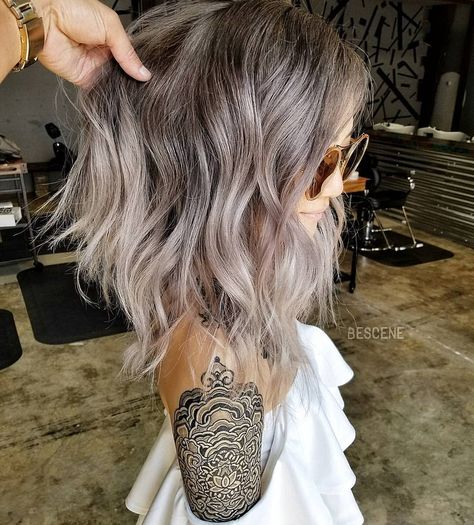 Hipster Hair, Gray Roots, Shag Cut, Ash Blonde Hair Colour, Female Perspective, Ash Blonde Balayage, Brown Ombre Hair, Ombre Hair Blonde, Balayage Blonde