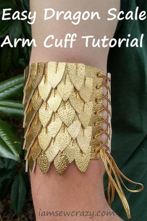 This dragon scale arm cuff is made from a surprising material that's inexpensive and easy to work with. It makes a great DIY fantasy accessory for cosplay, Halloween costumes, or kids’ dress-up, and it makes a really nice elegant-yet-dangerous addition to any medieval/renaissance outfits.   The sewing tutorial includes a FREE printable PDF sewing pattern to make things even easier!  You can round off the scales on the bottom to make a mermaid scale design, and the tutorial includes some tips abo Dragon Costume Women, Diy Dragon Costume, Make A Dragon, Ren Faire Costume, Diy Kostüm, Fest Outfits, Dragon Costume, Kids Dress Up, Cosplay Tutorial