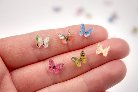 Micro Butterflies 20 50 or 100 Pcs 8 Mm Miniature Polyresin - Etsy Terrarium Fairy Garden, Miniature Terrarium, Miniature Display, Butterfly Ornaments, Fairy Garden Supplies, Butterfly Fairy, Fairy Garden Accessories, Miniature Crafts, Dollhouse Decor