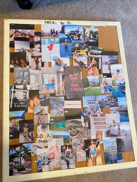 dream or vision board for future with jobs and houses and family’s and cars and vacations on a white pin/bulletin board New Year Dream Board, Beachy Vision Board, New Years Vision Board Ideas, Vision Board Craft, Goal Board Diy, Dream Board Examples, Dream Board Ideas, Prayer Boards, Prayer Vision Board