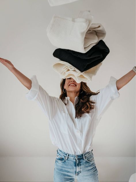 Client is throwing clothes in the air in her home in Amsterdam Business Branding Photoshoot, Throwing Clothes, Professional Headshots Women, Personal Fashion Stylist, Headshots Women, Brand Photography Inspiration, Business Photoshoot, Brand Stylist, Branding Photoshoot Inspiration