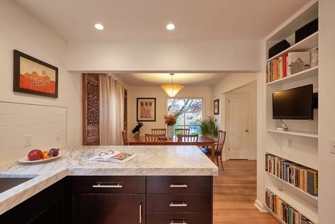 The 5 Main Types of Kitchen Island Lighting Recessed Lighting Over Kitchen Island, Kitchen With High Ceilings, Types Of Kitchen, Lights Over Kitchen Island, Can Lighting, Recessed Can Lights, Seattle Homes, Island Countertops, Kitchen Pendant Lighting