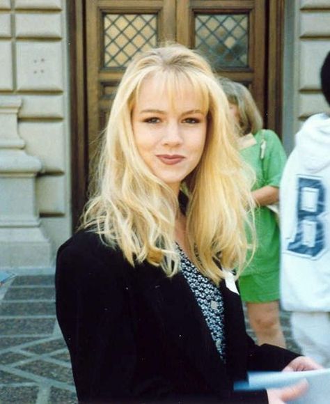 Kelly Taylor, The Mick, Jennie Garth, Beverly Hills 90210, Lose 30 Pounds, 90s Hairstyles, Emmy Awards, Blake Lively, Hair A