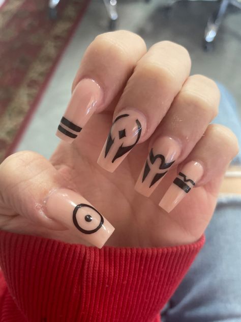 Anime Based Nails, Sukuna Nails Acrylic, Sukuna Nail Ideas, Sukuna Face Tattoos, Sukuna Finger Tattoo, Sukuna Black Hair, Sukuna Nails Design, Sukuna Tattoo Design, Sukuna Body Tattoos