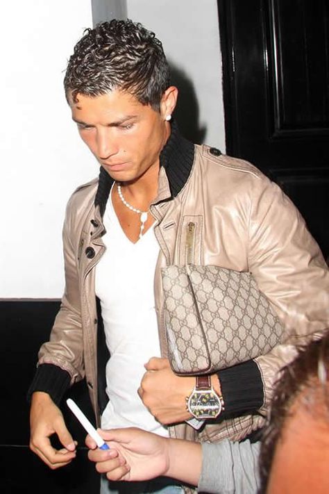 Christiano Ronaldo Fashion, Cristiano Ronaldo Fashion, Cr7 Style, Ronaldo Fashion, World Best Football Player, Ronaldo Style, Cristiano Ronaldo Style, Cr7 Jr, Ronaldo Pictures