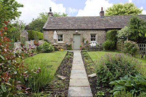 Welcome to Rosemary Cottage, a quintessential English country cottage set in a picture-postcard village. Richmond Castle, North England, Island Of Skye, British Cottage, Barnard Castle, English Country Cottage, Stone Cottages, Inglenook Fireplace, Romantic Retreat