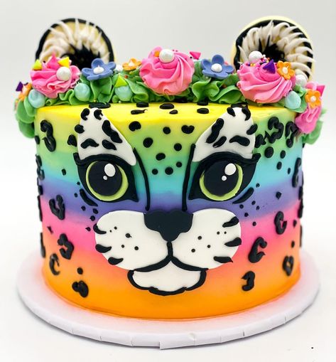 Rainbow Animal Cake, Cake Decorating Animals, Wild Cat Birthday Cake, Rainbow Leopard Cake, Rainbow Cheetah Cake, Lisa Frank Cake Ideas, Cheetah Cake Birthday, Leopard Cake Birthday, Lisa Frank Birthday Cake