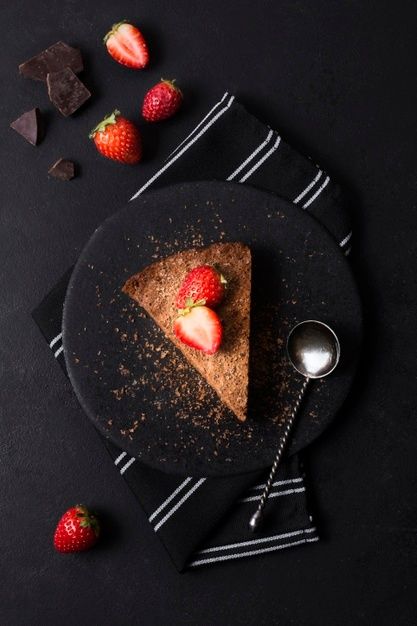 Sweet Photography Ideas, Top Down Food Photography, Photography Food Ideas, Dessert Photography Ideas, Photography Cake Ideas, Cake Product Photography, Cake Photography Ideas, Chocolate Cake Photography, Cake Photography Styling