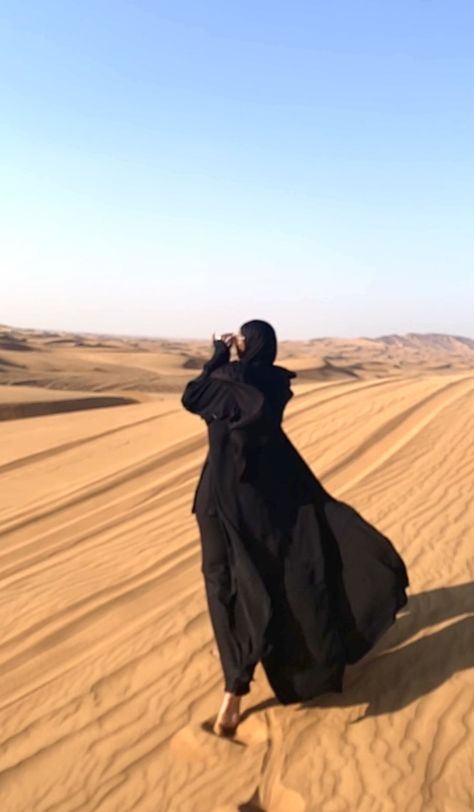 Website Launch Idea, Dubai Photoshoot, Sunrise Wallpaper, Desert Sunrise, Desert Aesthetic, Turban Hijab, Alcohol Party, Website Launch, Hijabi Girl