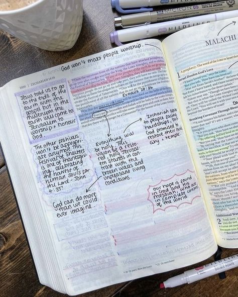 Bible Diary, Bible Annotations, God Rules, Journal Bible Quotes, Cute Bibles, Bible Journaling Ideas Drawings, Bible Doodling, Bible Journal Notes, Inspire Bible Journaling