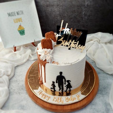 Biscoff cake Happy Birthday Papa Cake, Birthday Cake For Father, Happy Birthday Papa, Learn Cake Decorating, Biscoff Cake, Cake Magic, Decor Tort, Bts Cake, Birthday Cake For Husband