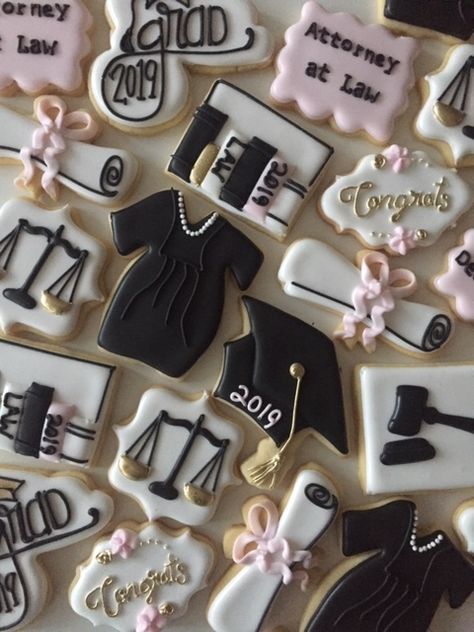 Lawyer Cookies Royal Icing, Law School Cookies Decorated, Law Party Ideas, Graduation Party Law School, Law School Cakes Graduation, Call To The Bar Lawyer Party, Lawyer Cookies Decorated, Law School Graduation Party Favors, Law School Acceptance Party