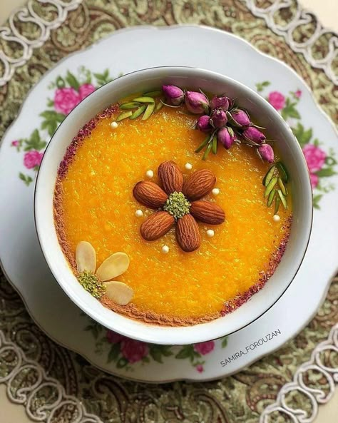 Afghan Food Recipes, Food Set Up, Iran Food, Eid Food, Fruit Platter Designs, Persian Cuisine, Iranian Food, Amazing Food Decoration, Catering Ideas Food