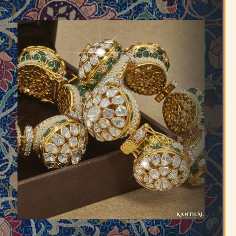 Pacheli Bangle Designs, Polki Gajra Bangles, Polki Diamond Bangles, Kundan Polki Bangles, Pacheli Bangle Diamond, Gajra Bangles, Rajwada Jewellery, Pacheli Bangle, Jadau Bangles