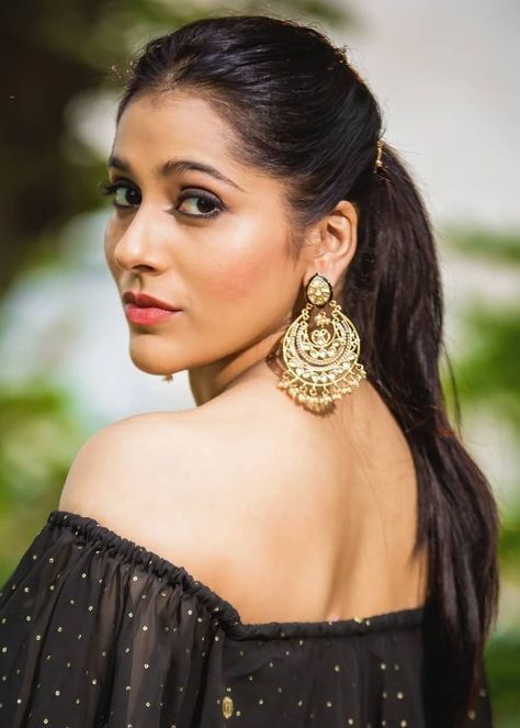 Reshmi Gautam, Rashmi Gautam, Indian Natural Beauty, Bollywood Girls, Natural Beauty, Shades, Actresses, Drop Earrings, Celebrities