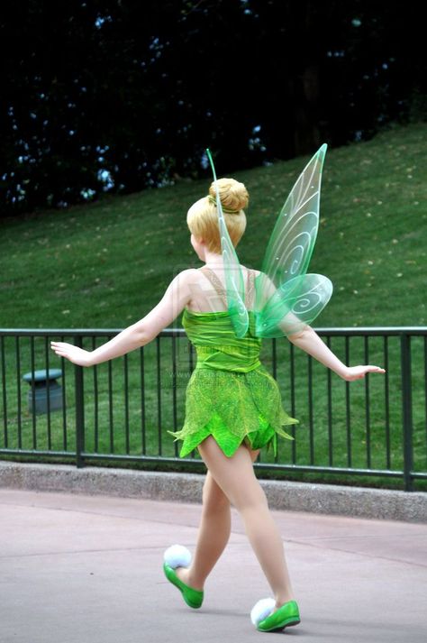 TinkerBell Tinkerbell Cosplay, Tinker Bell Cosplay, Tinkerbell Costume, Tinker Bell Costume, Disney Face Characters, Fairy Party, Disney Cosplay, Disney Fairies, Fairy Parties